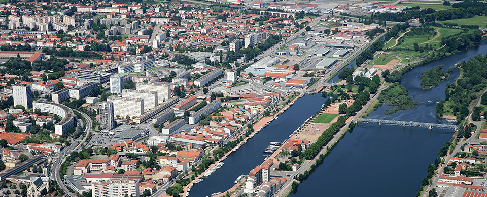 Roanne 1 image 1 38
